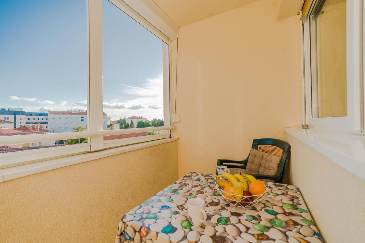 Apartment Mihaela Задар Екстериор снимка